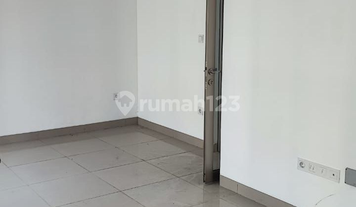 Dijual Rumah Pik 2 Depan Ukuran 6X10 3 Lantai 3 Kamar Harga 2,2M 2