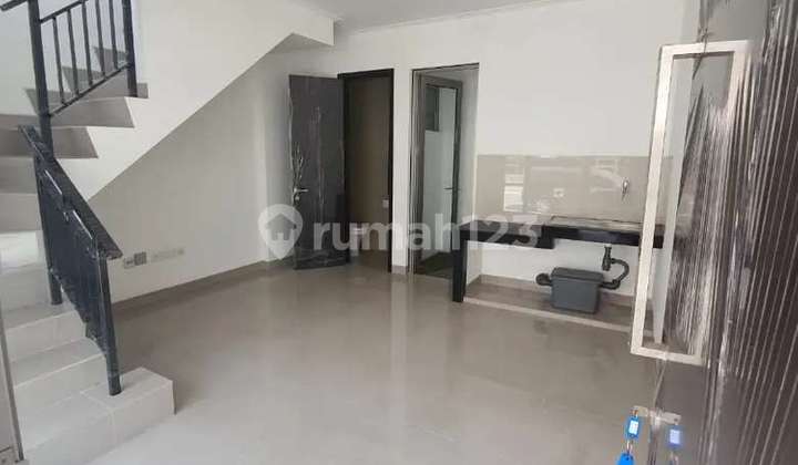 Dijual Rumah PIK 2 Ukuran 4,5x10 2 kamar sudah SHM 1,3M NEGO!! Dijual Rumah PIK 2 Ukuran 4,5x10 2 kamar sudah SHM 1,3M NEGO!!