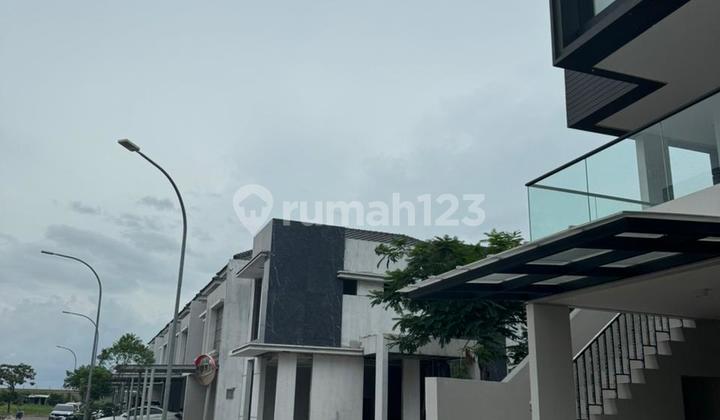 Dijual Rumah Golf Island PIK Ukuran 5x15 3 Kamar harga 3,2M Nego! 2