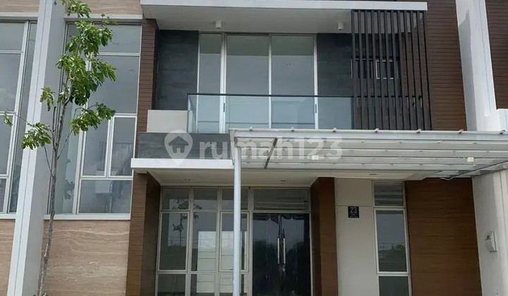 Disewakan Rumah Pik 2 Ukuran 10X20 4 Kamar Harga 230 Juta/Tahun!!