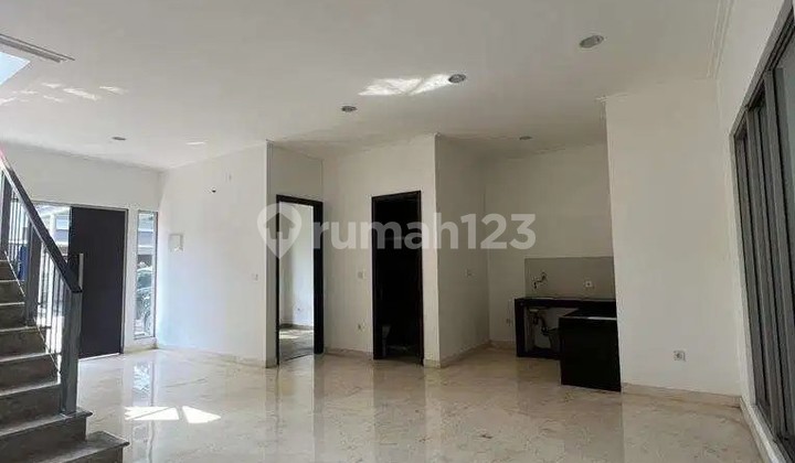 Dijual BANTING HARGA Rumah Golf Island PIK Ukuran 8x15 cuma 3,6M!