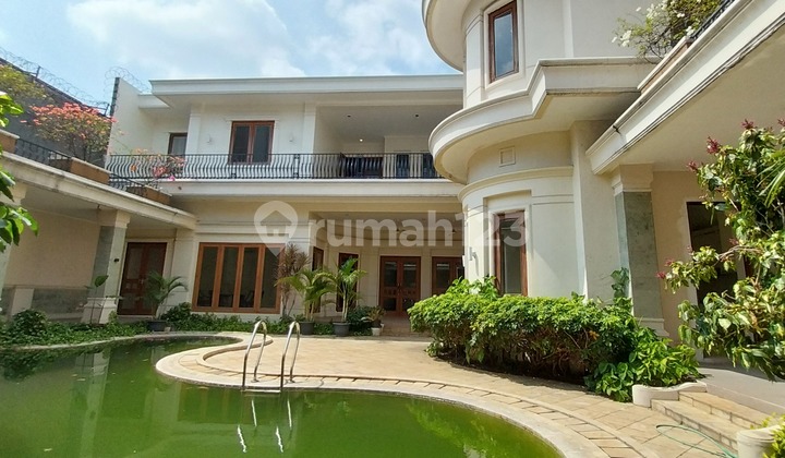 Pondok Indah ,sekolah Duta ,basment Garasi 9 Mobil