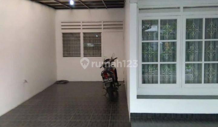 Rumah Bagus Siap Pakai 1 Lt di Bintaro Jaya 1