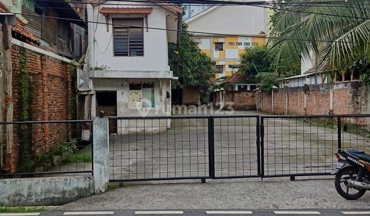 Rumah Tua Butuh Renovasi  Di Jl.Karet Pasar Baru Barat VII Dekat Area Perkantoran. 2