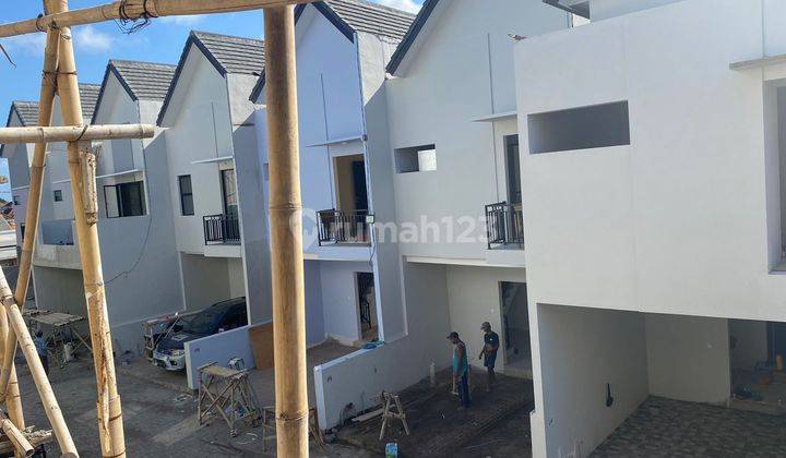 Rumah 2 Lantai 3 Kamar Tidur Di Sesetan Denapasar Selatan 2