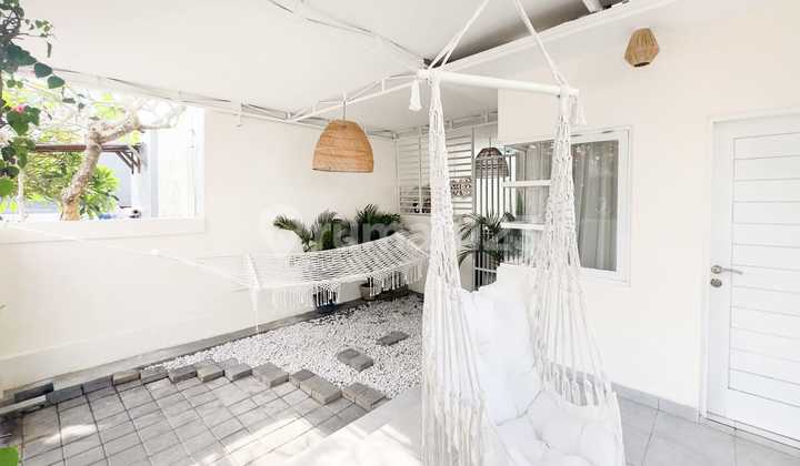 Sewa Rumah Tahunan Dengan Desain Villa Modern Minimalist 2