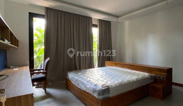 Lease Hold Modern Villa In Kerobokan Close Access To La Favela Bali 2