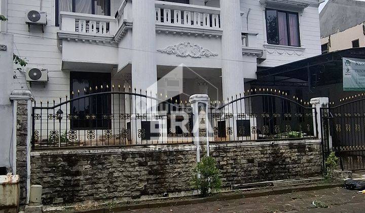 La.1423 Dijual Rumah Raffles Hills Cibubur 2 Lantai Siap Huni 1