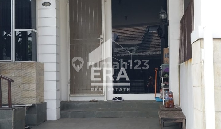 For Quick Sale, Neat House in Golf Hill, 2 Floors, Negotiable. 2