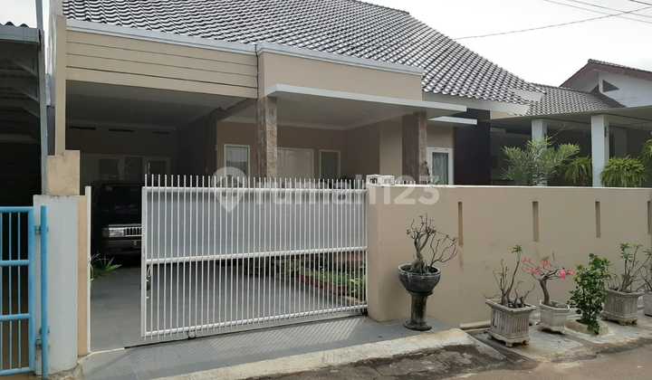 La.1077 Quick Sale Neat 2-Story House in Bina Marga, Duren Sawit