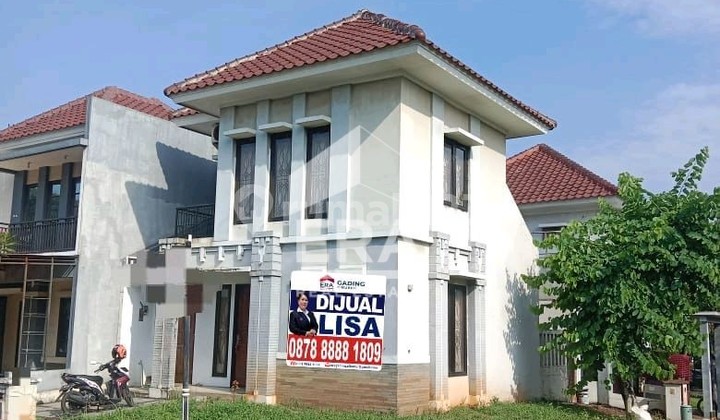 Dijual Cepat Rumah 2Lt Murah di Legenda Wisata - Halaman Luas di Hoek