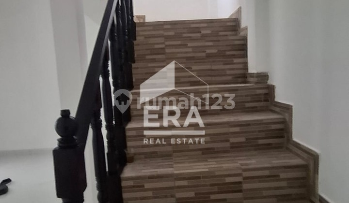 For Sale Quick 3-Story House in Legenda Wisata Cluster 2
