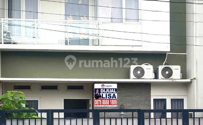Di Jual Cepat Rumah 2 Lantai di Puri Bintang Malaka Cipayung Jakarta Timur