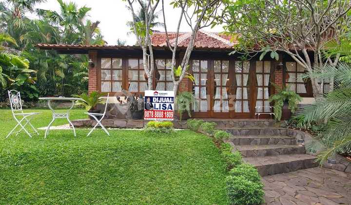 For Sale Fast Modern Fully Furnished Teak Wood Villa House in Sawangan Depok.