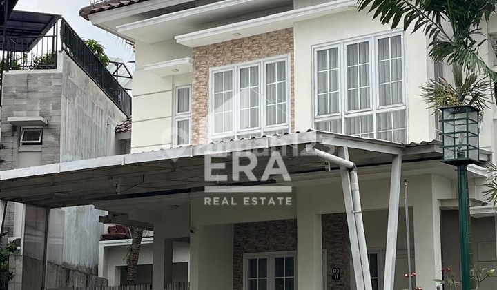 La.1572 For Quick Sale, Raffles Hills Cibubur House, Ready to Live In, Nice and Tidy