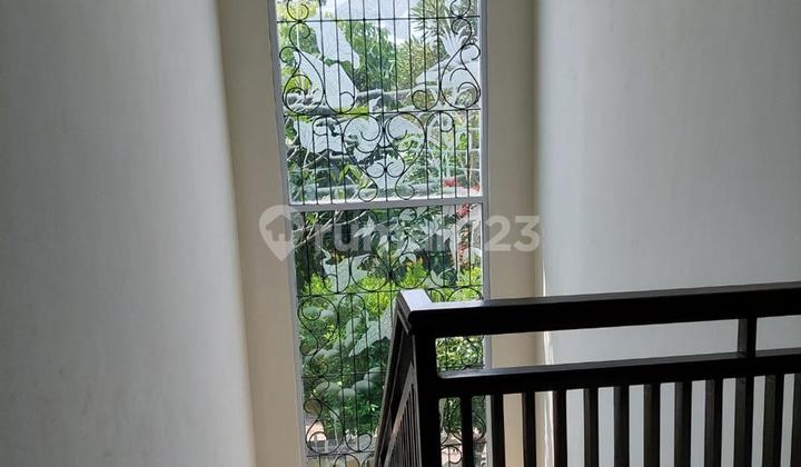 Quick Sale Luxury House in Pondok Melati Jati Warna Housing, Bekasi