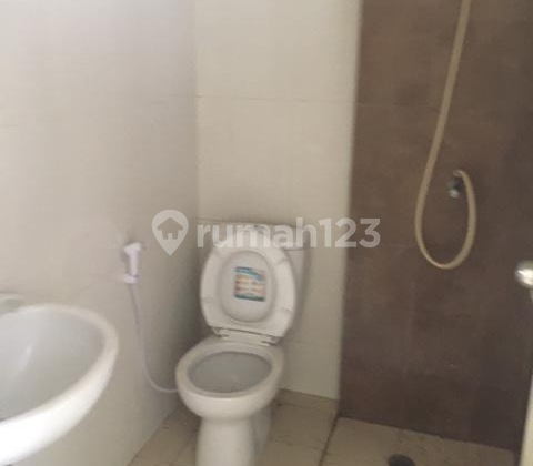 For Sale/ Quick Lease Ready-to-Occupy Shop House in Legenda Wisata, Cibubur For Sale/ Quick Lease Ready-to-Occupy Shop House in Legenda Wisata, Cibubur