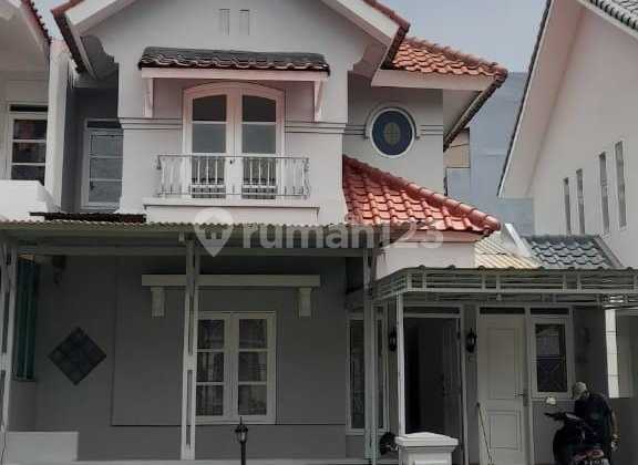 Dijual Rumah 2Lt di Kota Wisata