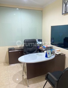 For Sale: Quick Sale of a 3-Story Corner Shop House in Cibubur Indah, Ciracas, East Jakarta. 2