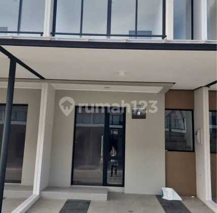 Dijual Rumah 2 Lantai Unfurnished di Milenial PIK2 Dijual Rumah 2 Lantai Unfurnished di Milenial PIK2