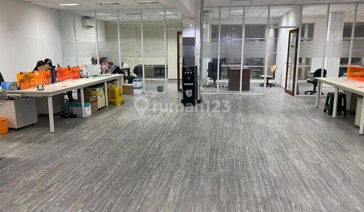 Ruang kantor kawasan Tomang seberang CP dan TA 1