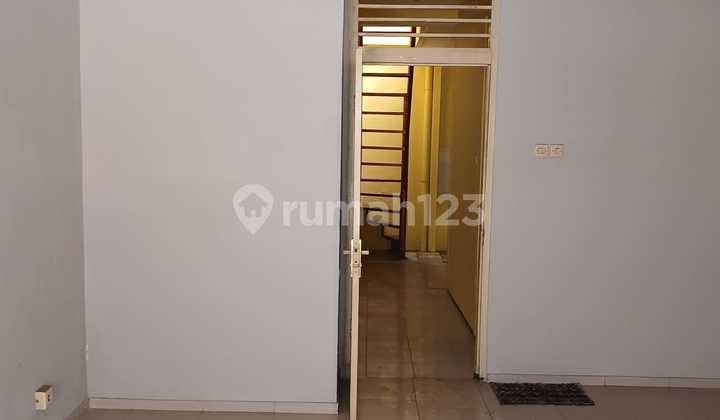 For Sale: 2-Story House with SHM in Kelapa Gading