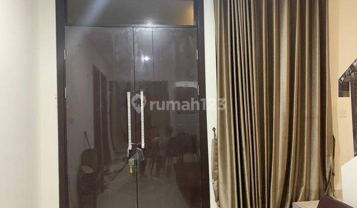 Dijual Rumah Semi Furnished 2 Lantai di Lavon Swan City 1