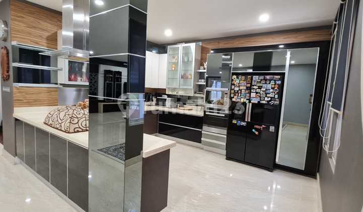 Dijual Rumah Mewah Minimalis Modern Full Furnished di Bukit Golf Mediterania Pik 2