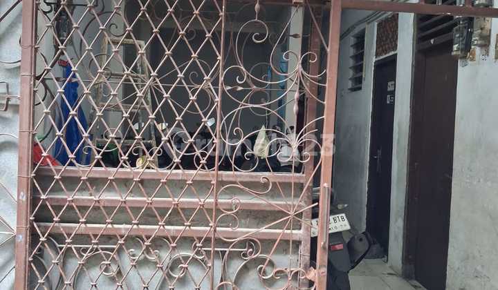 Dijual Kosan Lokasi Strategis SHM di Tanjung Duren 2