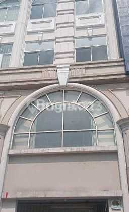 Dijual Ruko 3,5 Lantai Hadap Timur di Green Lake City