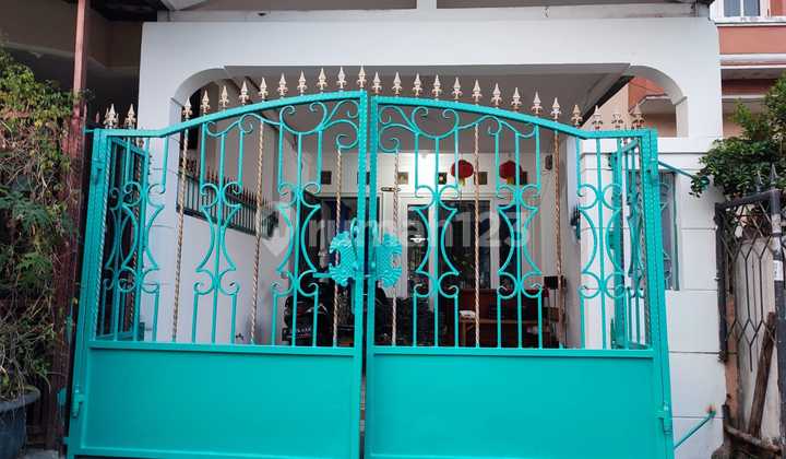 DIjual Rumah 2,5 Lantai 3KT SHM di Permata Taman Palem Jakarta Barat
