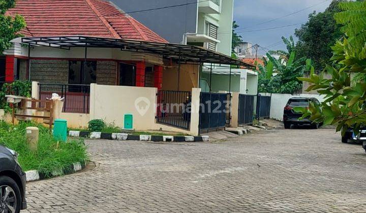 Di jual rumah di perumahan Griya Permata cipondoh tangerang 1