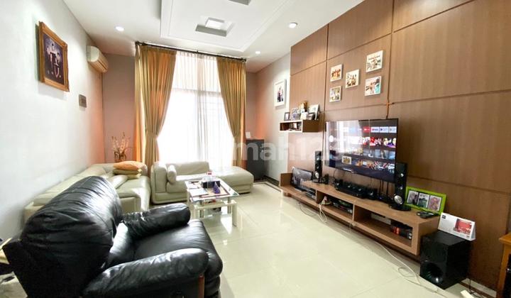 Di jual rumah cantik di jelambar jakarta barat