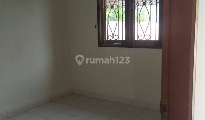 Di jual rumah sudah di renov di kresek indah 2. Cluster crisant .tangerang. BEBAS BANJIR 2