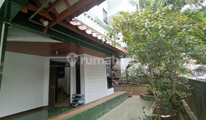 For Sale Nice House in Intercon. West Jakarta 2