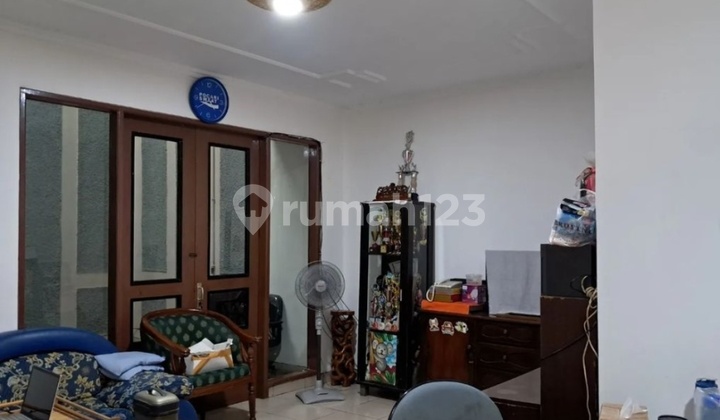 Di Jual Rumah Cantik Di Permata Buana. Jakarta Barat