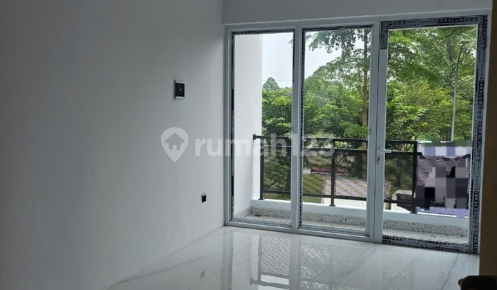 Di Jual Rumah Baru di Metland Puri. Jakarta Barat