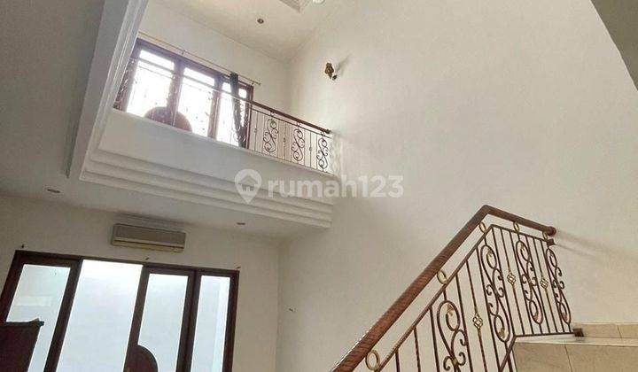 Di Jual Rumah Mewah Di Taman Surya Boulevard. Jakarta Barat 2