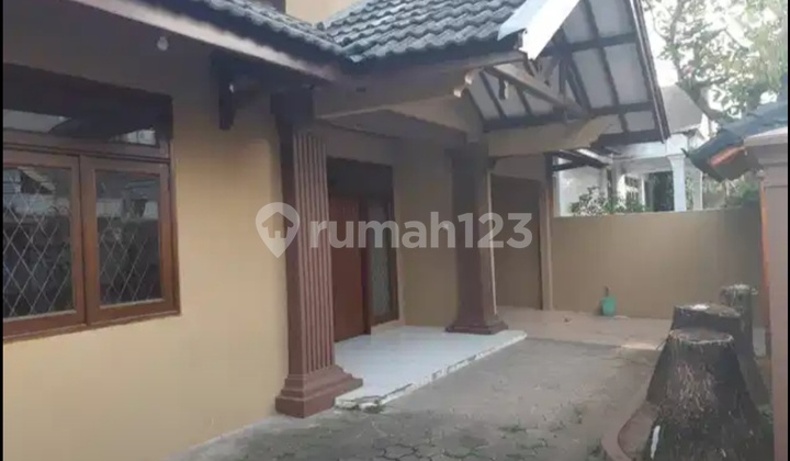RUMAH DIJUAL DI MENTENG JAKARTA PUSAT DEKAT KE RS CIPTO 2