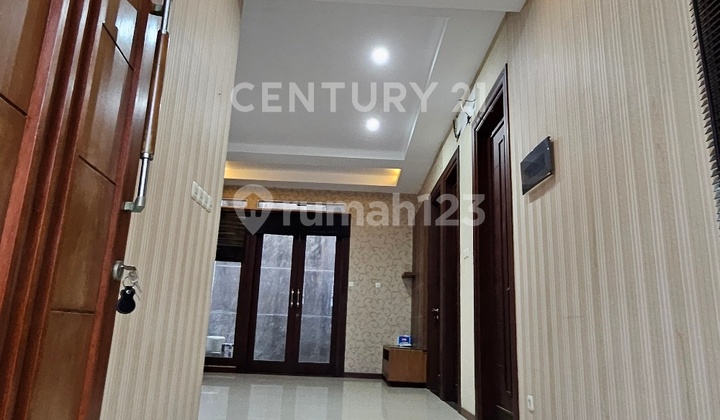 Rumah Jakarta Timur Pondok Bambu Minimalis Cantik Siap Pakai 2
