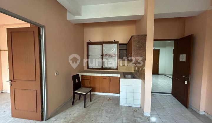 Apartemen Margonda Residence Type 38/1BR di Lantai Bawah