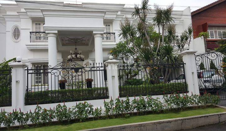 Dijual Rumah Megah Ada Kolam Renang di Cilandak, Jakarta Selatan 1