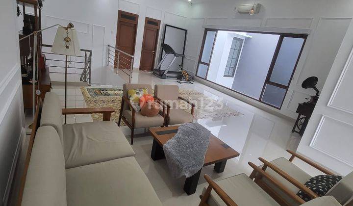 Rumah Cantik Lokasi Premium di Bendungan Hilir, Jakarta Pusat 1