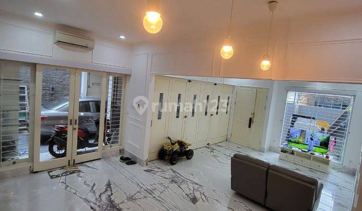 Rumah Cantik Lokasi Premium di Bendungan Hilir, Jakarta Pusat 2