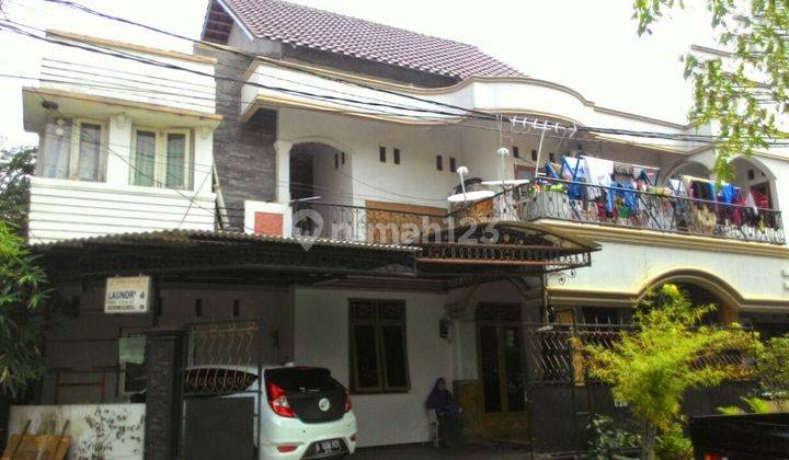 Rumah Cantik 2 Lantai di Cempaka Putih, Jakarta Pusat 1