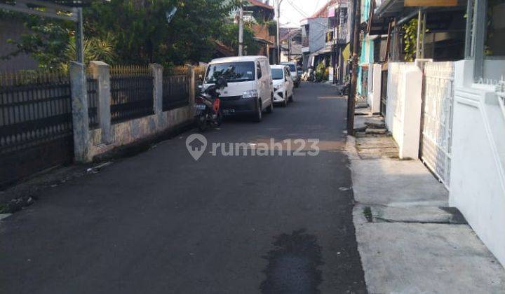 Rumah di Pulo Gadung Dekat Pulo Asem Jakarta Timur, Jalan 2 Mobil 2