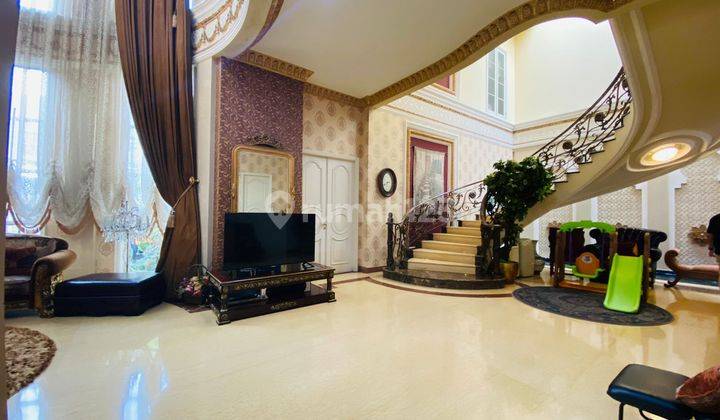 Rumah Bergaya Classic Mediterania Di Duren Sawit Jakarta Timur 8