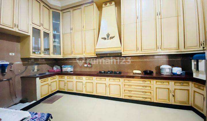 Rumah Bergaya Classic Mediterania Di Duren Sawit Jakarta Timur 18