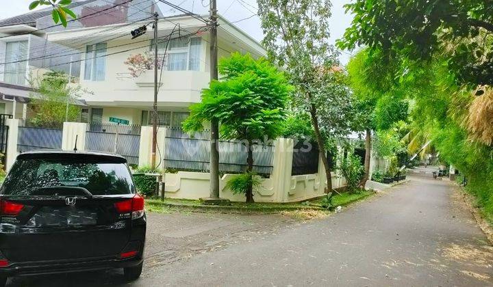 Rumah Cantik Posisi Hook Komplek Eksklusif Pondok Indah 1