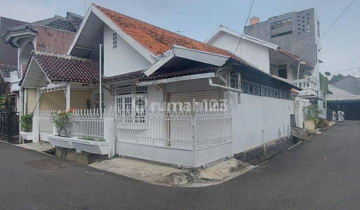 Rumah Hook Hadap Timur Dan Utara Dalam Komplek Elit Rawamangun  2